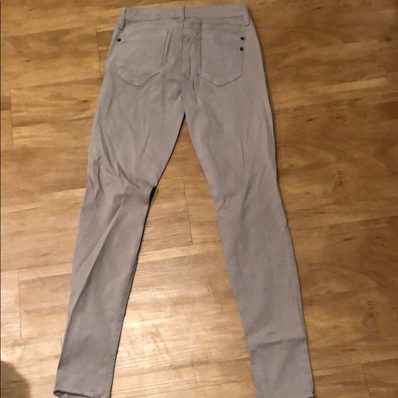 Light Gray Genetic Jeans - Picture 6 of 6